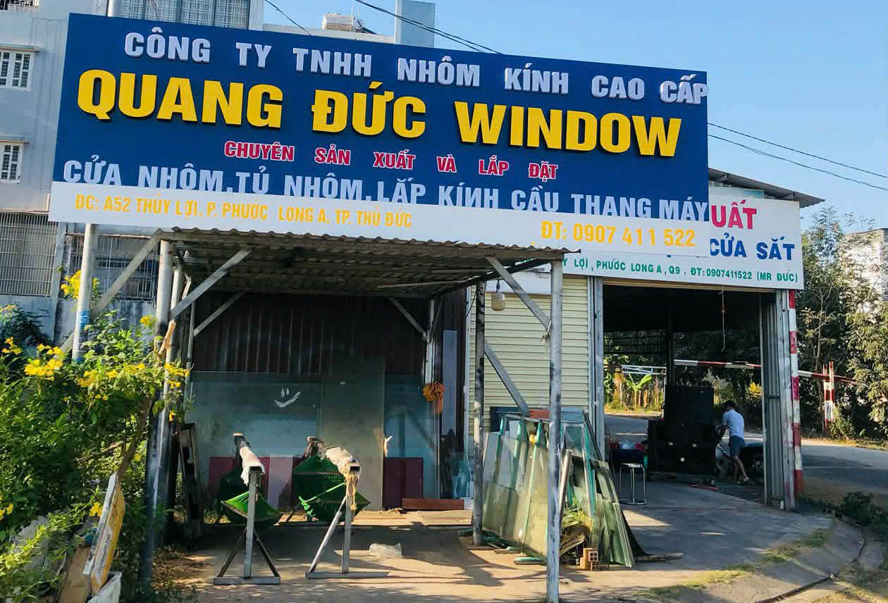 Ve-Quang-Duc-Window