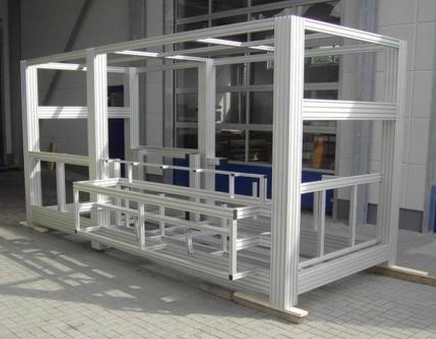 Khung-nhom-dinh-hinh-cao-cap