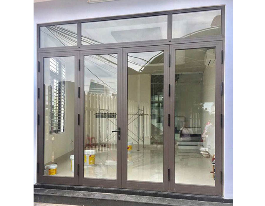 Cua-nhom-kinh-xingfa-nha-pho-xep-gap