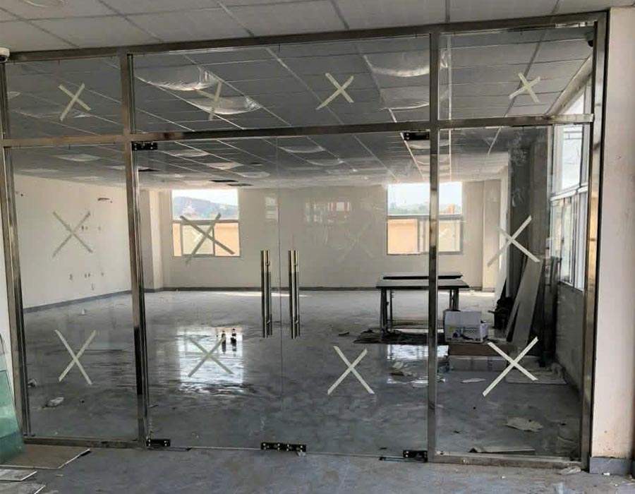 Cong-trinh-lap-cua-nhom-xingfa-nha-pho---Quan-2