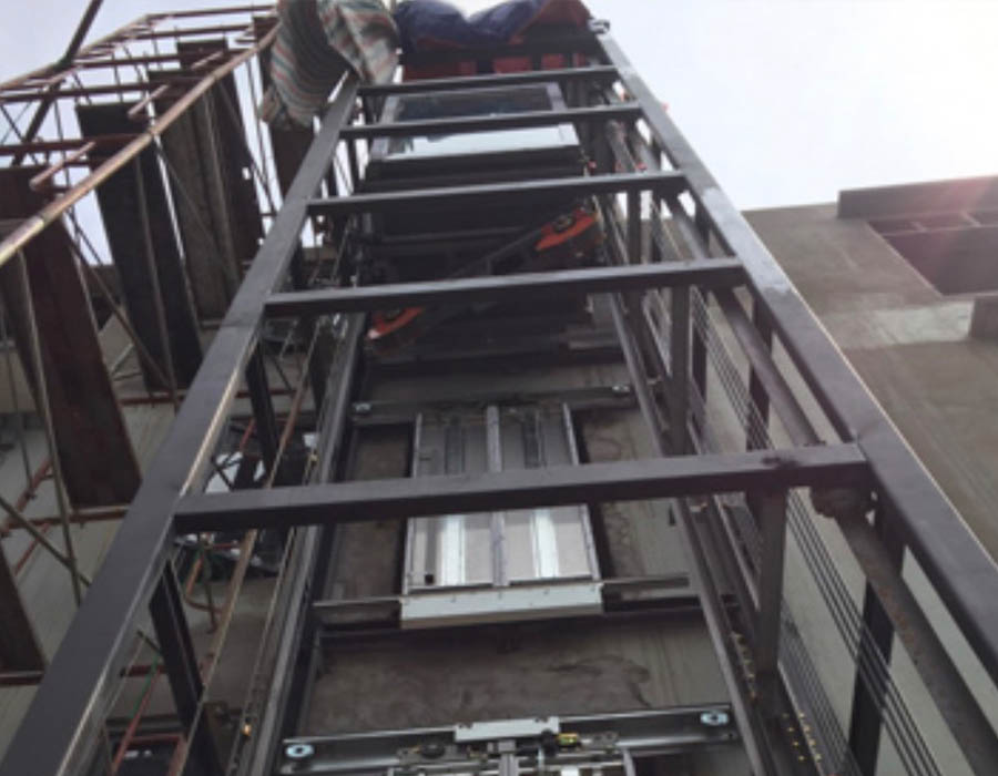 Khung-nhom-thang-may-long-kinh