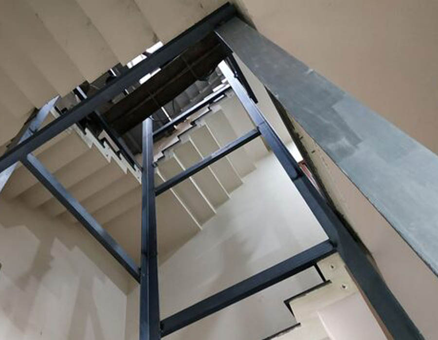 Khung-nhom-thang-may-tai-thuc-pham