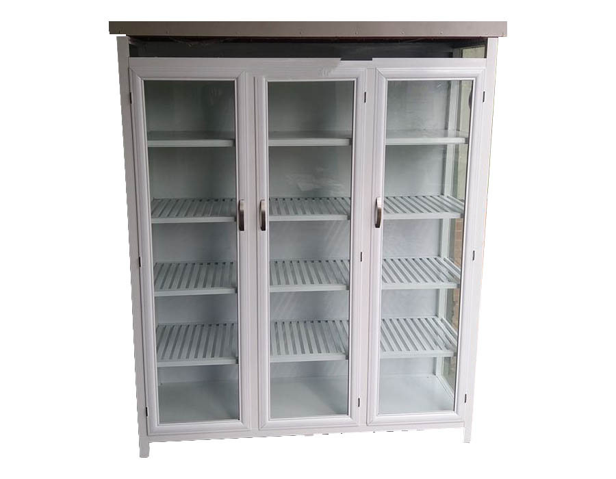 Tu-trung-bay-nhom-kinh