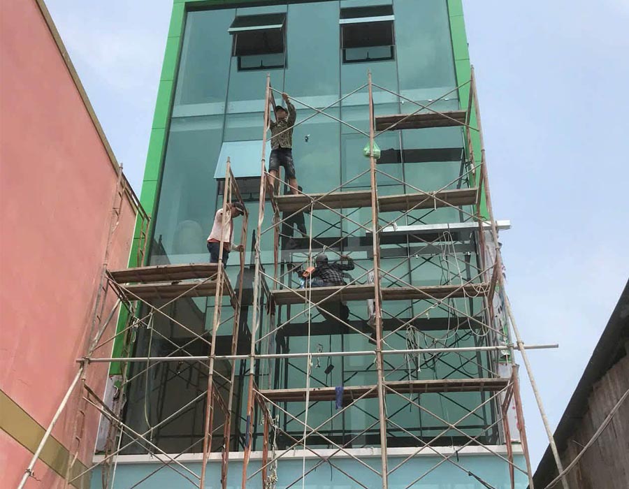 Cong-trinh-lap-nhom-kinh-toa-nha-van-phong---Go-vap